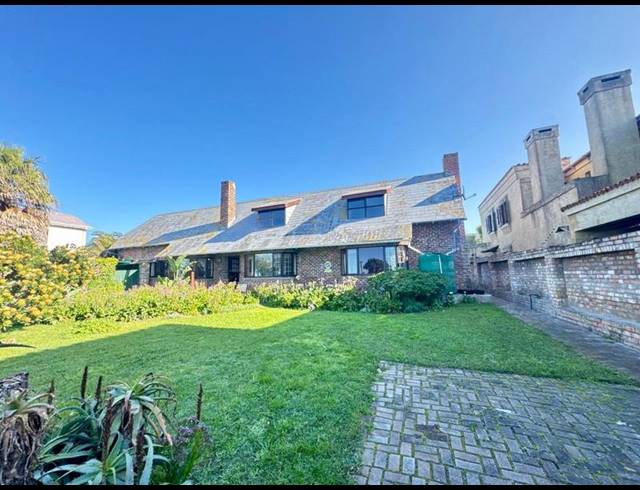 4 BEDROOM HOUSE FOR SALE IN WESTCLIFF